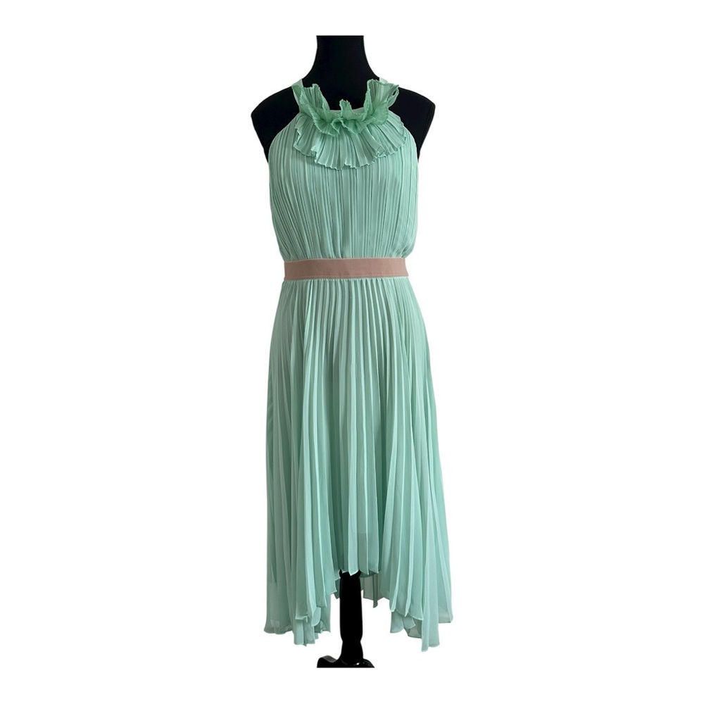 BCBG Elegant Opaline Green Pleated Dress size 6